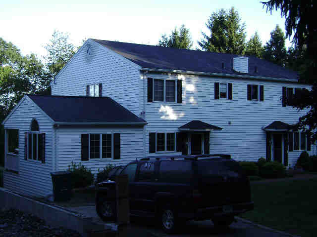 Building photograph for 211 MAIN ST N